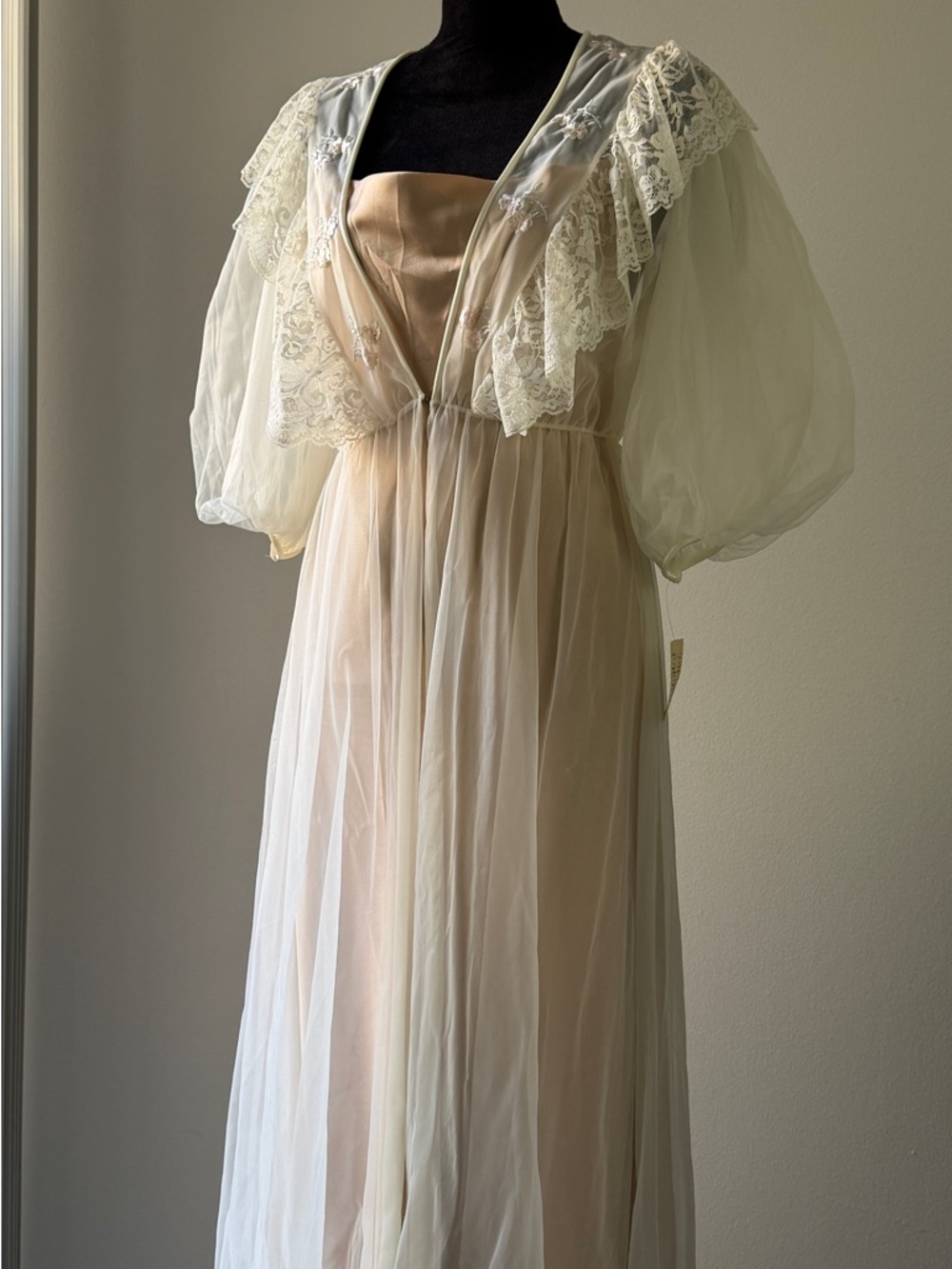 Vintage Sheer Lace Robe in Ivory - Women's Intimates